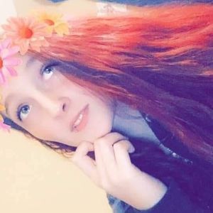 Meet your Posher, Adrianna